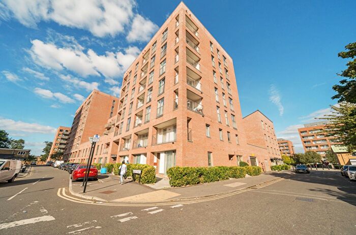 2 Bedroom Flat For Sale In Katie Court, Edwin Street, London, E16