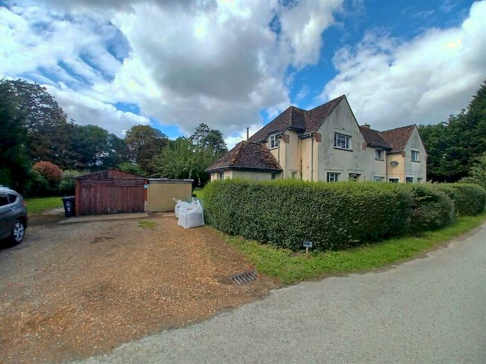 3 Bedroom Mews To Rent In Moortown Drive, Wimborne, BH21