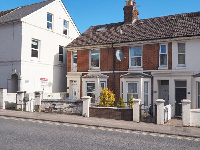 2 Bedroom Flat For Sale In Devizes Road, Salisbury, SP2