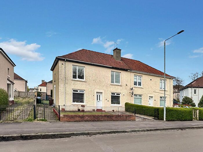 2 Bedroom Flat For Sale In Holehouse Drive, Knightswood, G13