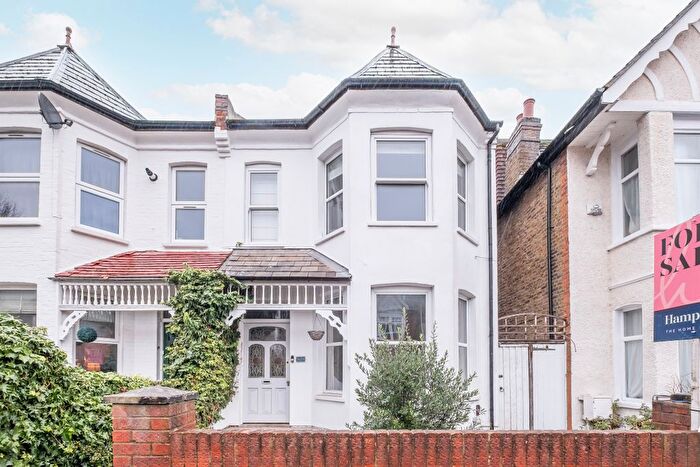 2 Bedroom Flat For Sale In St. Kilda Road, Ealing, W13