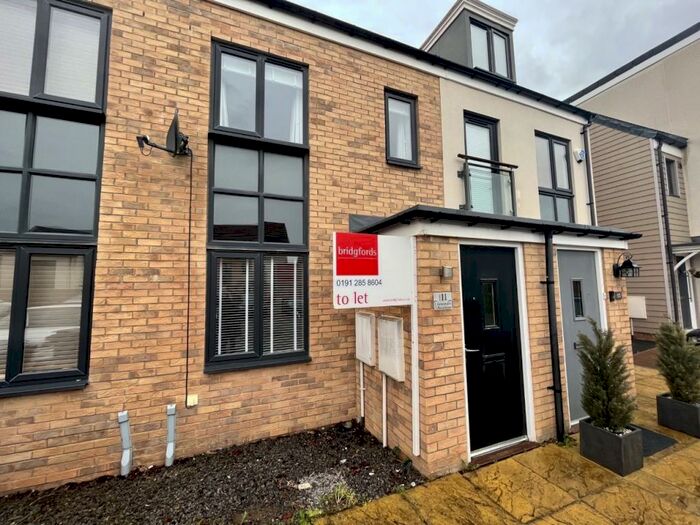 3 Bedroom House To Rent In Iveston Avenue, Great Park, NE13