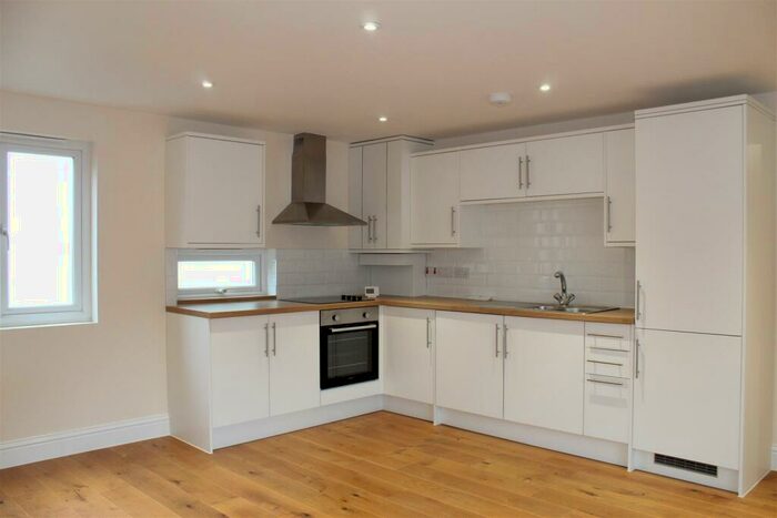 1 Bedroom Apartment To Rent In Waterside, Crayford, Kent, DA1