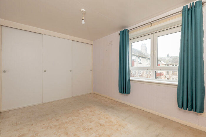 2 Bedroom Flat For Sale In Flat, Lady Nairne Place, Willowbrae, EH8