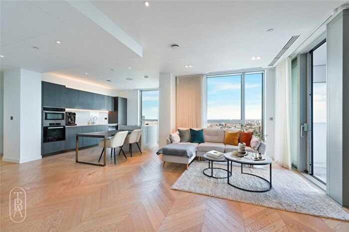 2 Bedroom Apartment For Sale In City Road, London, EC1V