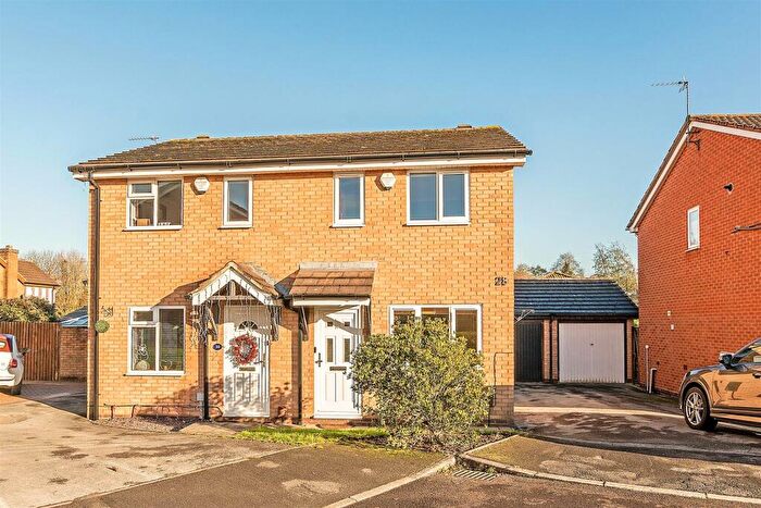 2 Bedroom Semi-Detached House To Rent In Whitemoor Drive, Shirley, B90