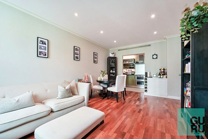 1 Bedroom Flat To Rent In South Quay Square, London, E14