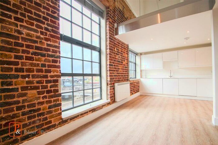 2 Bedroom Penthouse To Rent In Hawkins Road, Colchester, Essex, CO2