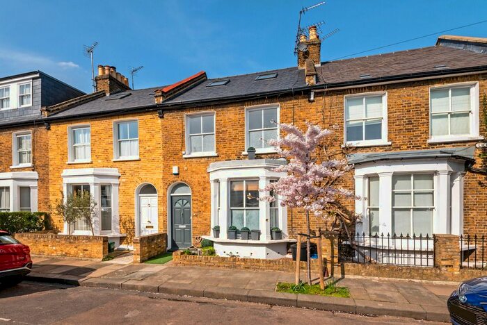 3 Bedroom Semi-Detached House To Rent In Lillian Road, London, SW13