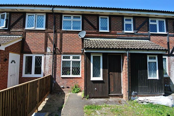 1 Bedroom Terraced House To Rent In Heronfield, Englefield Green, Egham, TW20