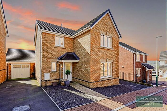 4 Bedroom Detached House For Sale In Lon Tredegar, Gellihaf, Blackwood, Caerphilly, NP12