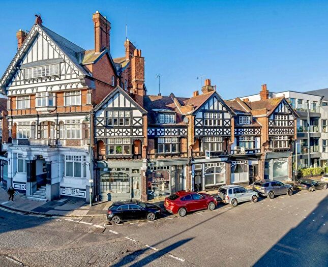 1 Bedroom Flat To Rent In Station Road, Henley-On-Thames, RG9