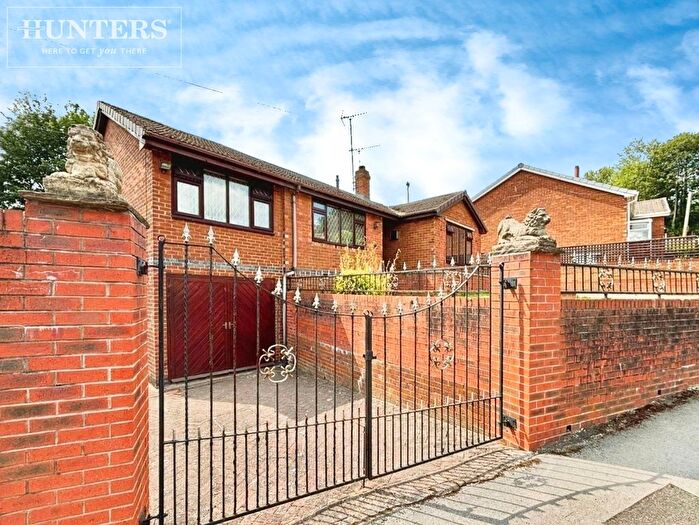 3 Bedroom Detached Bungalow For Sale In Honeywell Lane, Barnsley, S71