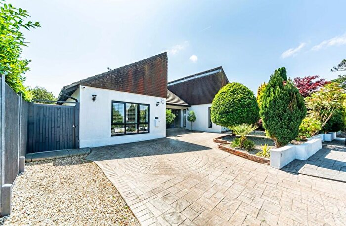 4 Bedroom Detached House For Sale In Elm Grove, Barnham, PO22