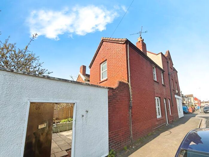 1 Bedroom Flat To Rent In Farr Street - Avonmouth, BS11