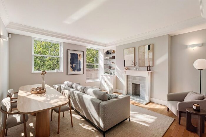 3 Bedroom Flat For Sale In Vincent House, Vincent Square, SW1P