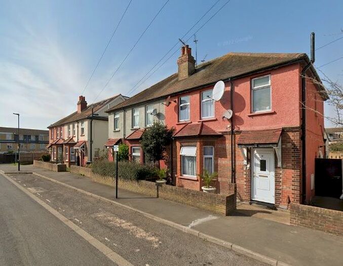 1 Bedroom Flat To Rent In Sandycombe Road, Feltham, TW14