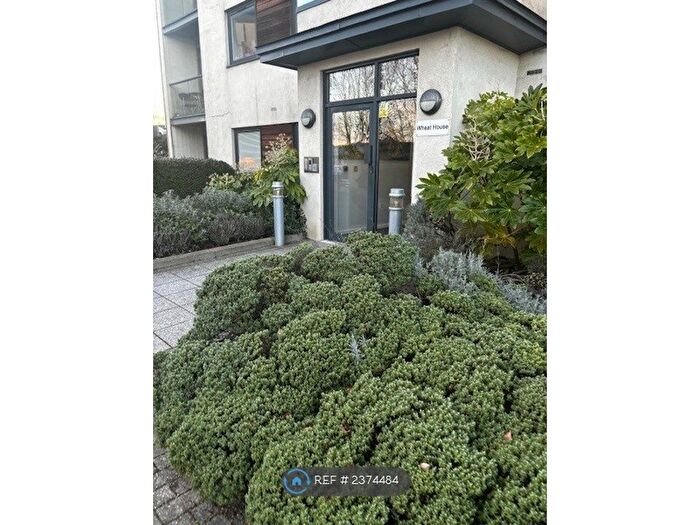 2 Bedroom Flat To Rent In Wheat House, London, NW7