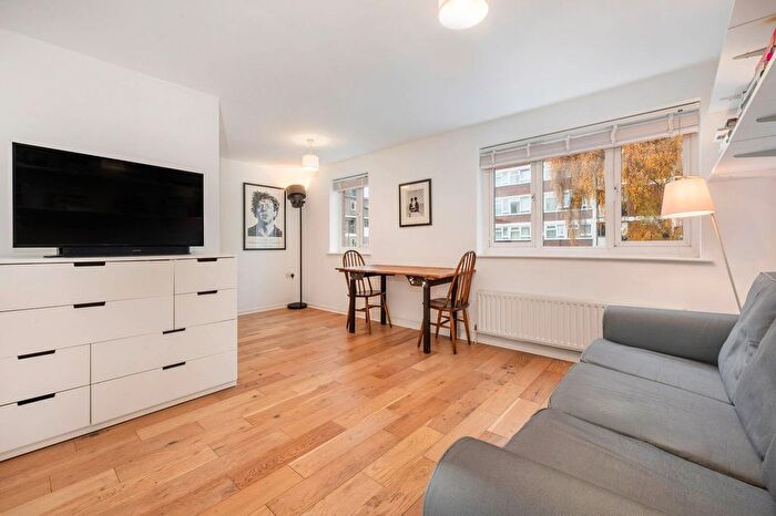 1 Bedroom Flat For Sale In Cropley Street, Islington, London, N1