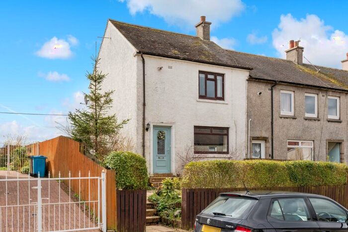 2 Bedroom End Of Terrace House For Sale In Easterton Avenue, Busby, East Renfrewshire, G76