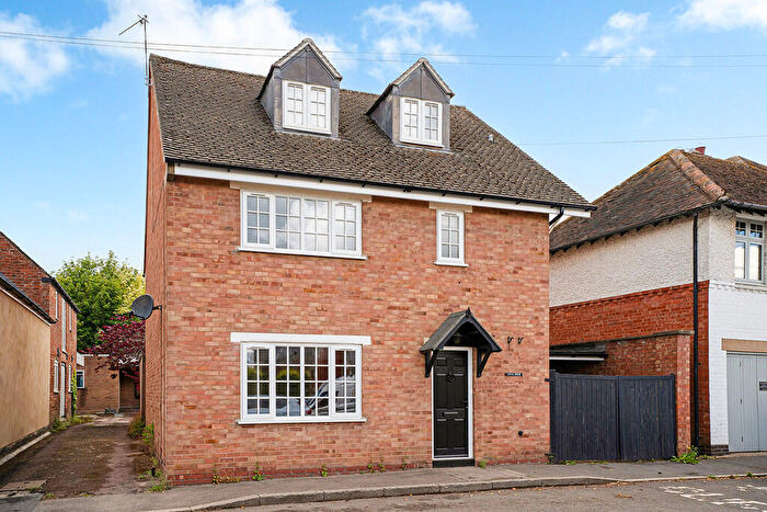 4 Bedroom Detached House For Sale In Kineton, CV35