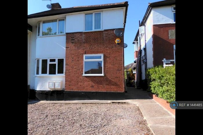 2 Bedroom Flat To Rent In Moremead Road, London, SE6