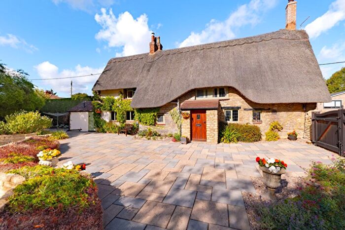 4 Bedroom Detached House For Sale In Horsefair Lane, Odell, MK43