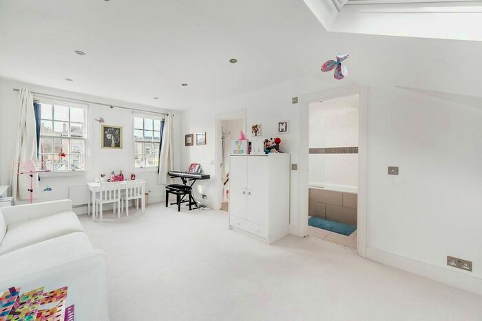 4 Bedroom Property To Rent In Seymour Walk, Chelsea, London, SW10