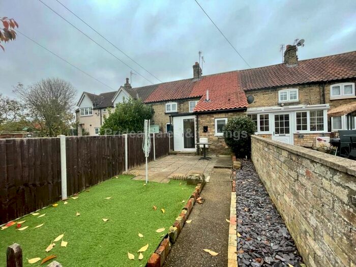 2 Bedroom Cottage To Rent In Sudbrooke Road, Scothern, LN2