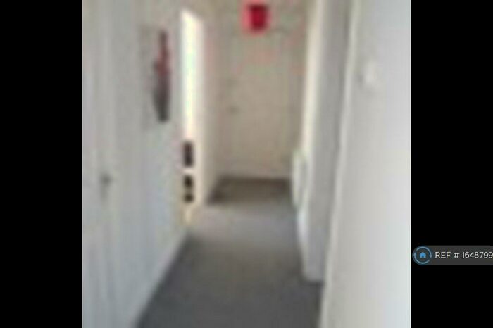 2 Bedroom Flat To Rent In West Moor, Newcastle Upon Tyne, NE12