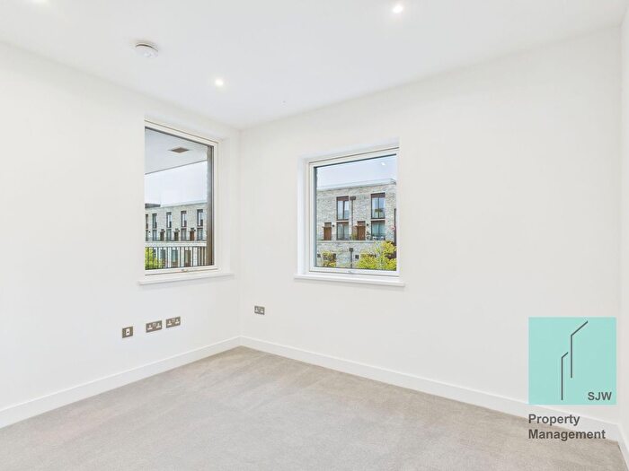 1 Bedroom Flat To Rent In Eddington Avenue, Cambridge, CB3