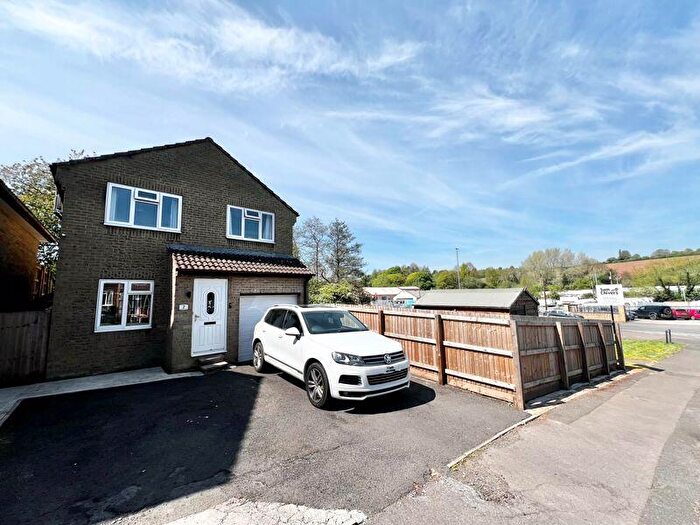 3 Bedroom Detached House For Sale In Wheelers Road, Midsomer Norton, BA3