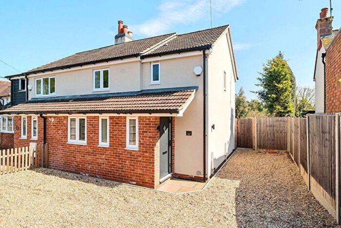 3 Bedroom Semi Detached House To Rent In Sunnydell Lane, Wrecclesham, Farnham, GU10