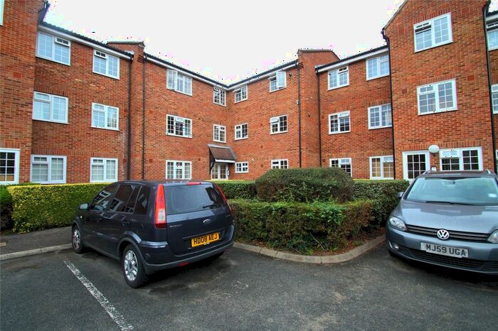 1 Bedroom Flat To Rent In Ashdown Way, London, SW17