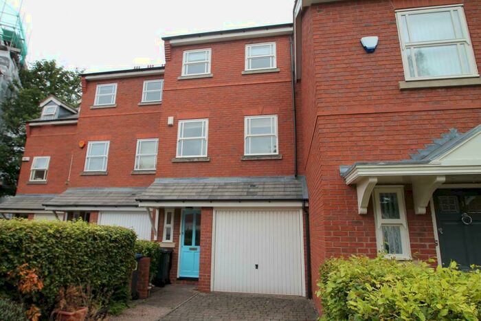 3 Bedroom Town House To Rent In The Farthings, Metchley Lane, Harborne, B17