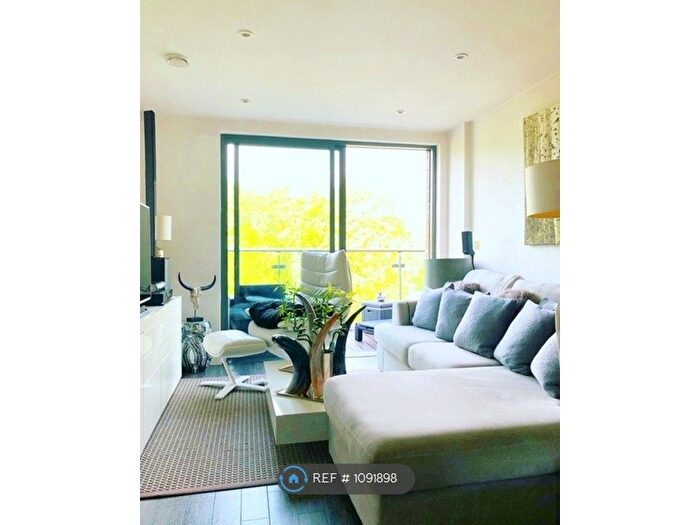 1 Bedroom Flat To Rent In Essex Wharf, London, E5