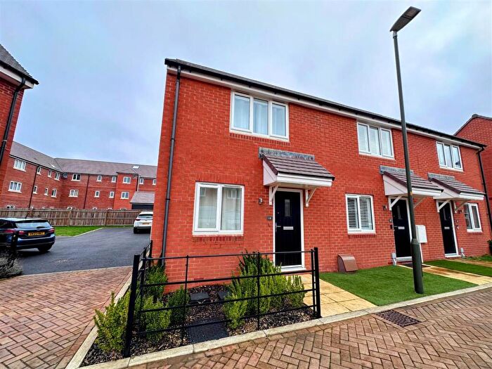 2 Bedroom End Of Terrace House To Rent In Castello Road, Brockworth, Gloucester, GL3