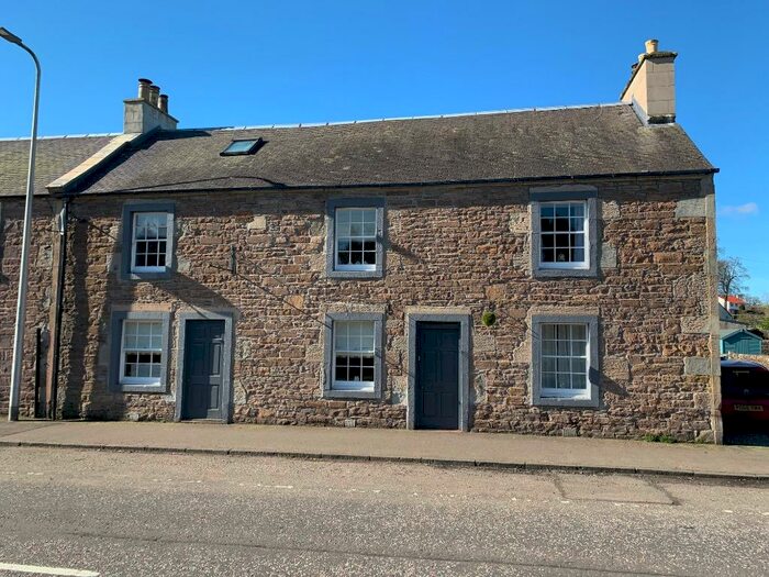4 Bedroom Semi-Detached House To Rent In Front Street, Braco, Perthshire, FK15