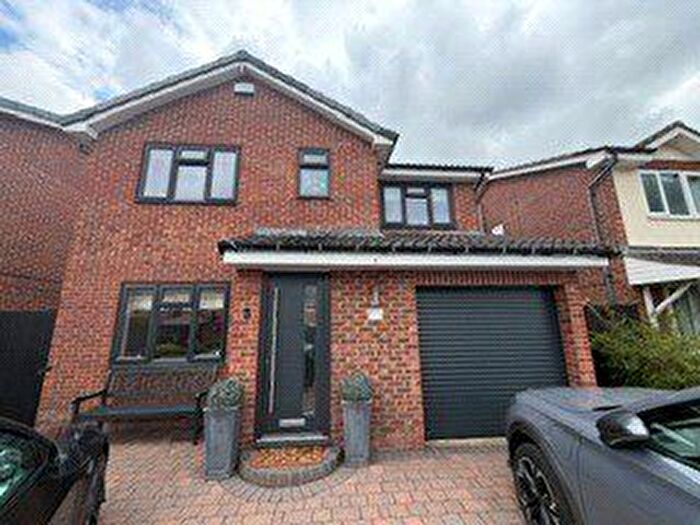 3 Bedroom Detached House For Sale In Peterhouse Close, Darlington, Durham, DL1