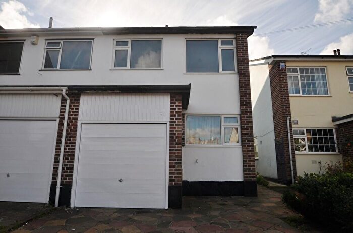 3 Bedroom Semi Detached House To Rent In Carlton Avenue, Westcliff-on-Sea, SS0