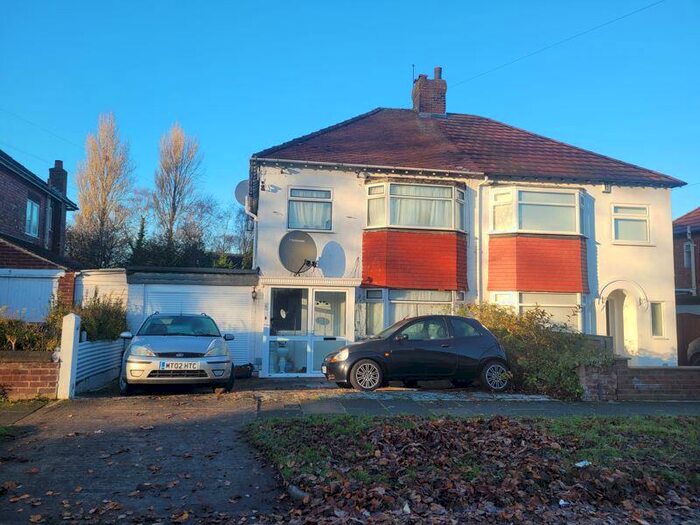 3 Bedroom House For Sale In St. David Road, Wirral, CH62