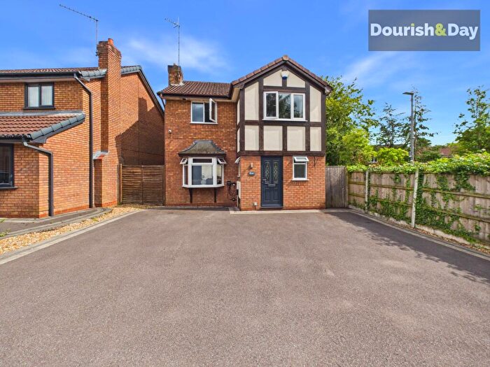 4 Bedroom Detached House For Sale In Bowmead Close, Stoke-On-Trent, ST4