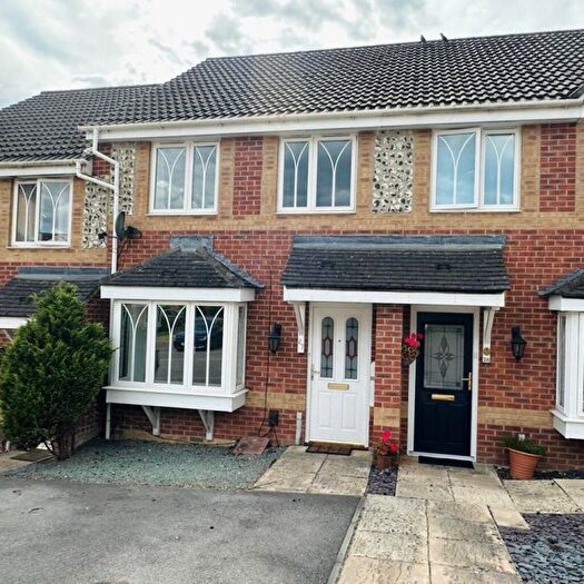 3 Bedroom Town House For Sale In Acorn Drive, Thatcham, RG18