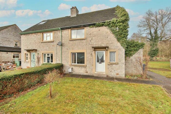 2 Bedroom Semi-Detached House For Sale In Meadow Close, Stoney Middleton, S32