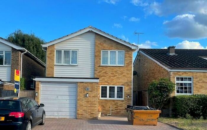 4 Bedroom Detached House To Rent In Russell Way, Winnersh, RG41