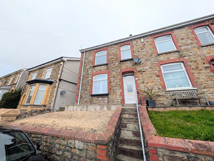 3 Bedroom Semi-Detached House To Rent In Manor Road, Abersychan, Pontypool, NP4