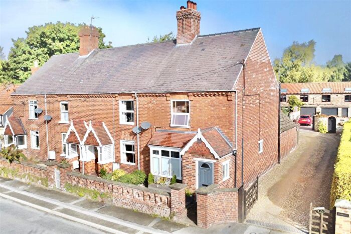 2 Bedroom Property To Rent In Church Lane, Navenby, Lincoln, LN5