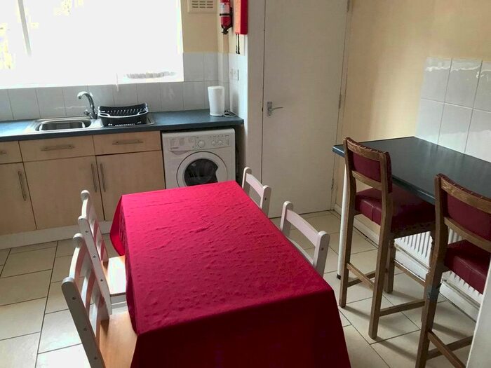 5 Bedroom Terraced House To Rent In Magnolia Drive, Colchester, Essex, CO4