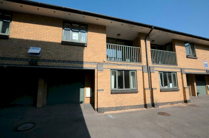 3 Bedroom House To Rent In Wilson Place, Cave Street, OX4