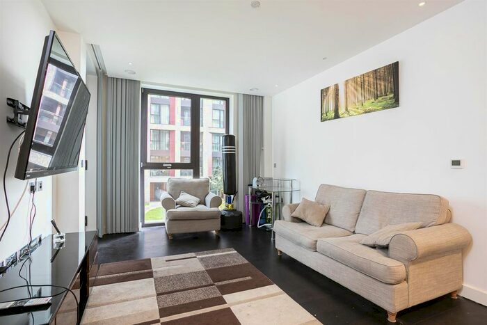 2 Bedroom Flat To Rent In Haines House, The Residence, Charles Clowes Walk, Nine Elms, London, SW11